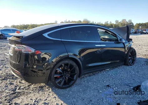 2016 Tesla Model X из США, поврежденный, VIN 5YJXCAE20GF008746